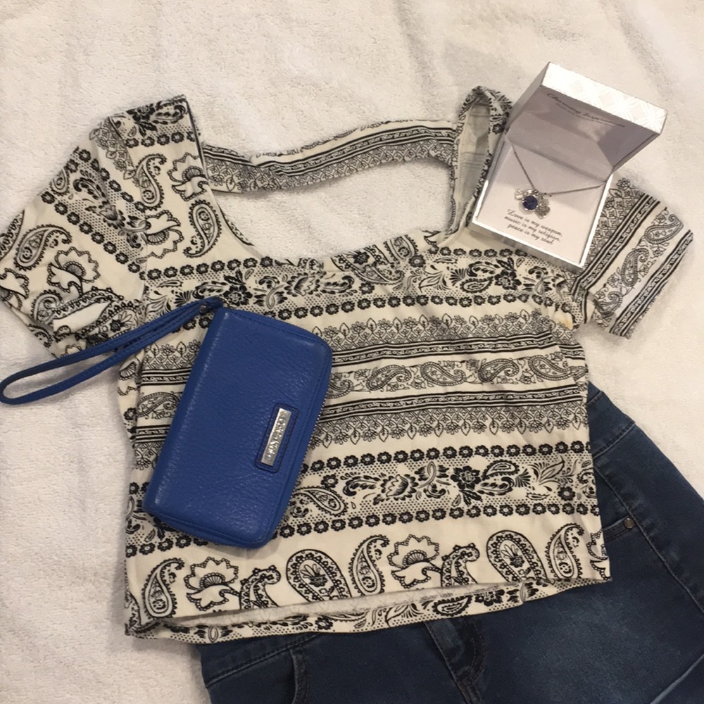CLEARANCE Cute crop top